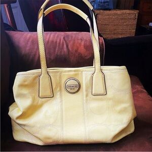 Coach Patent Leather Kisslock Bag F15658
